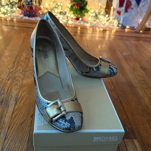 Snake textured 3in Shoes